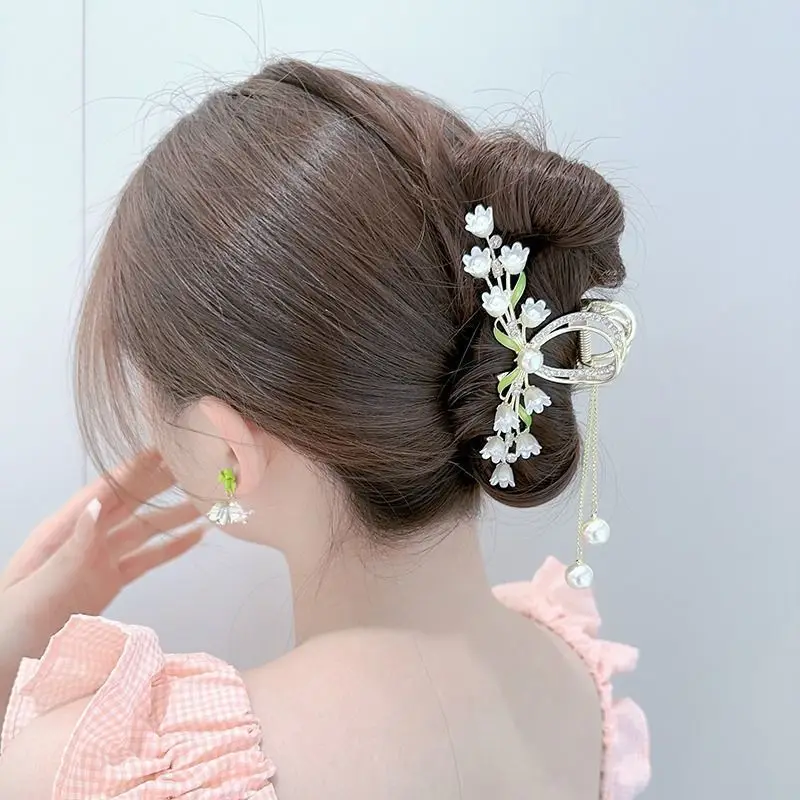 Female Flower Pearls Korean Style Hair Clip - Image 5